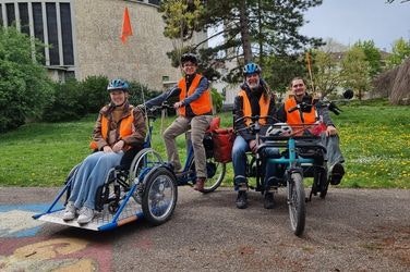 Kundenerfahrung von Steve Birgel mit dem Fun2Go-Duofahrrad von Van Raam bei La Kutch Kundenerfahrung von Steve Birgel mit dem Fun2Go-Duofahrrad von Van Raam bei La Kutch