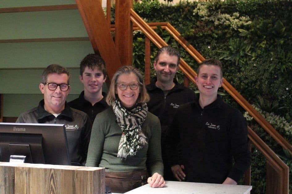 team vanRaam dealer Leo Joosse Tweewielers team vanRaam dealer Leo Joosse Tweewielers