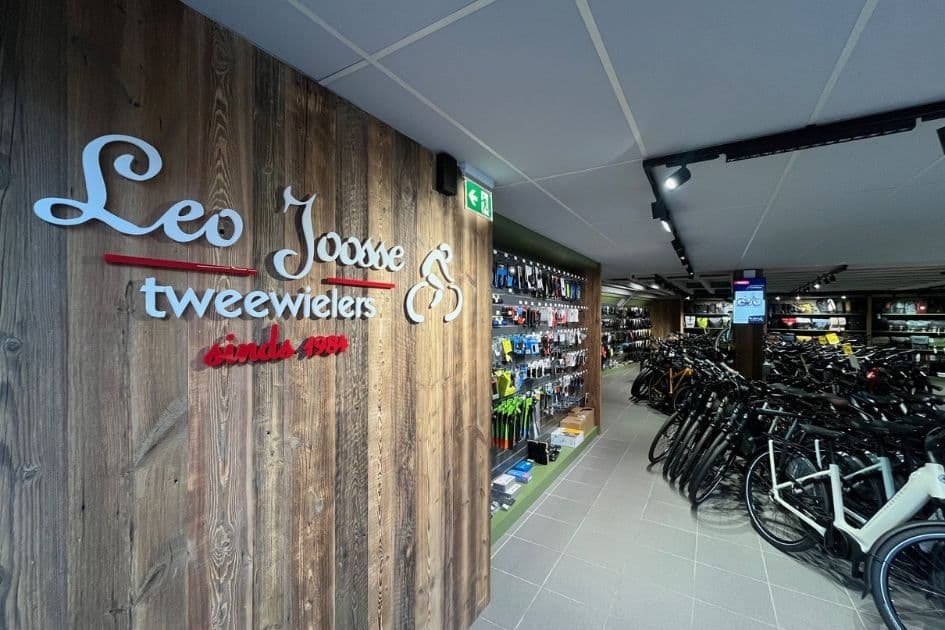 Leo Joosse Tweewielers vanRaam dealer Leo Joosse Tweewielers vanRaam dealer