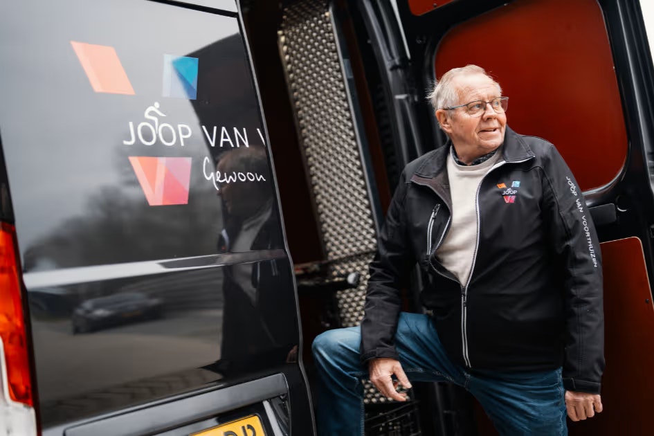 Joop van Voorthuizen Fietsen Renswoude - Bus Joop van Voorthuizen Fietsen Renswoude - Bus