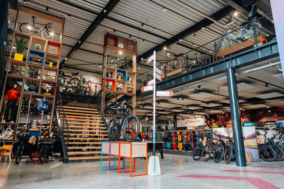 Joop van Voorthuizen Fietsen Renswoude - showroom
