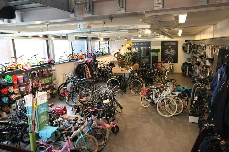 Bike Totaal Rene van Linden vanRaam dealer - Showroom