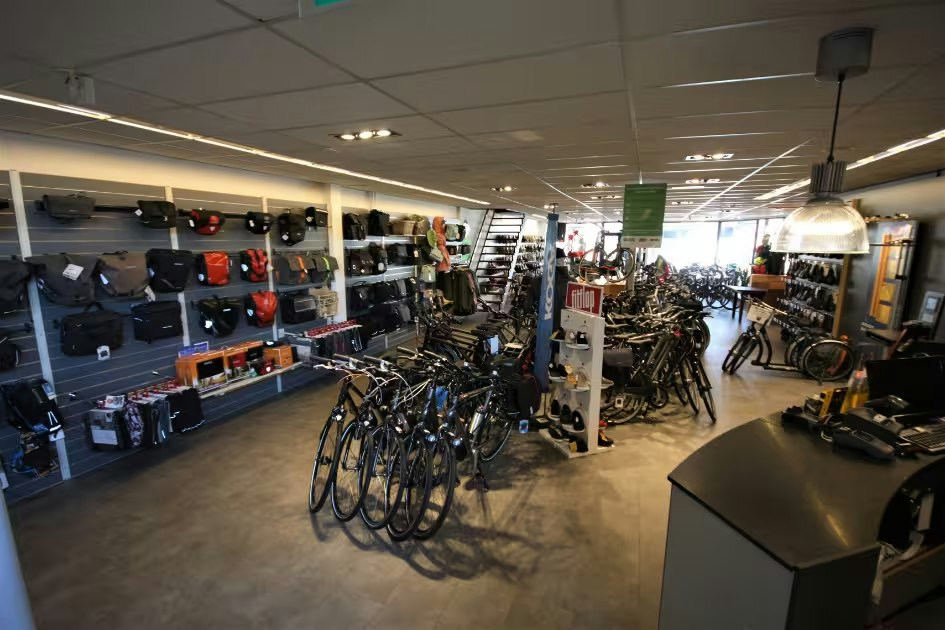 Showroom - Bike Totaal Rene van Linden vanRaam dealer