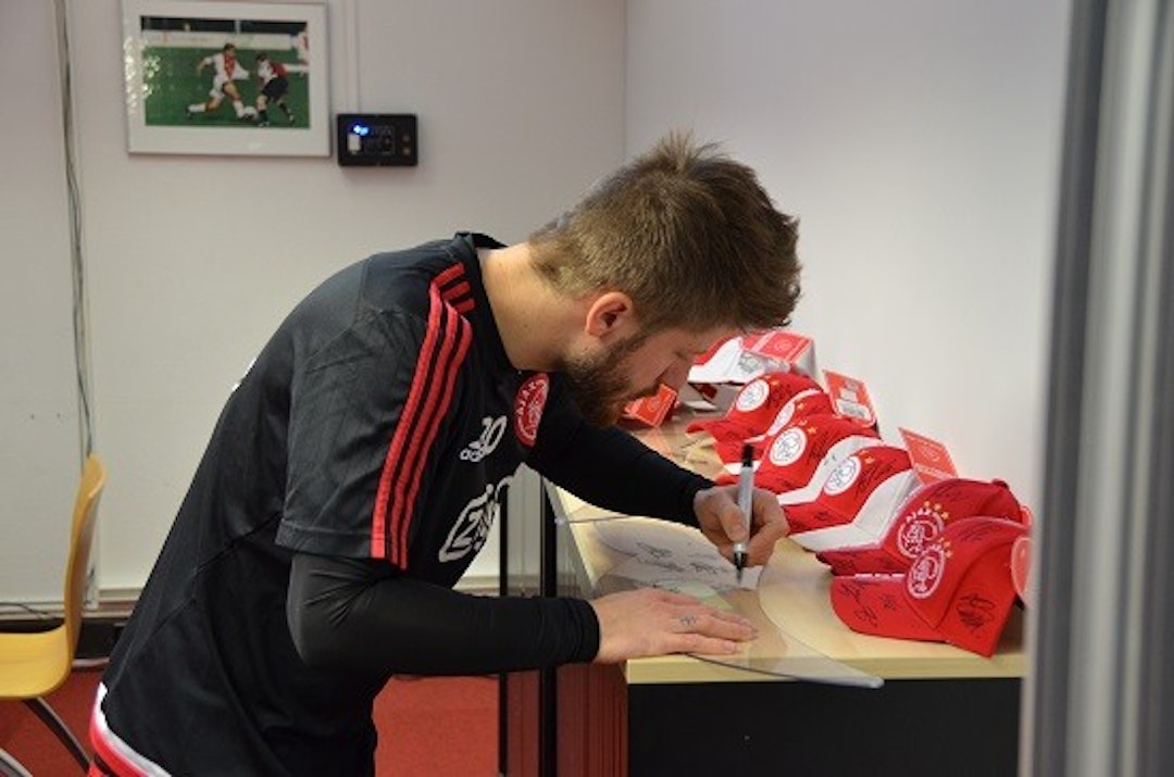 Unterschrift Lasse Schöne Ajax