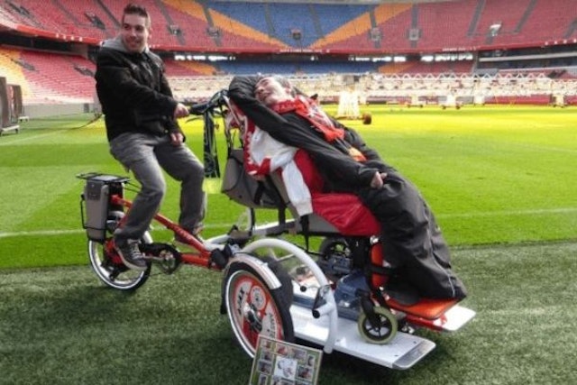 Ajax wheelchair bike for Frank 