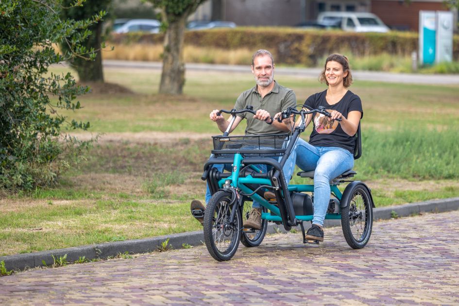 tandem bike for 2 adults
