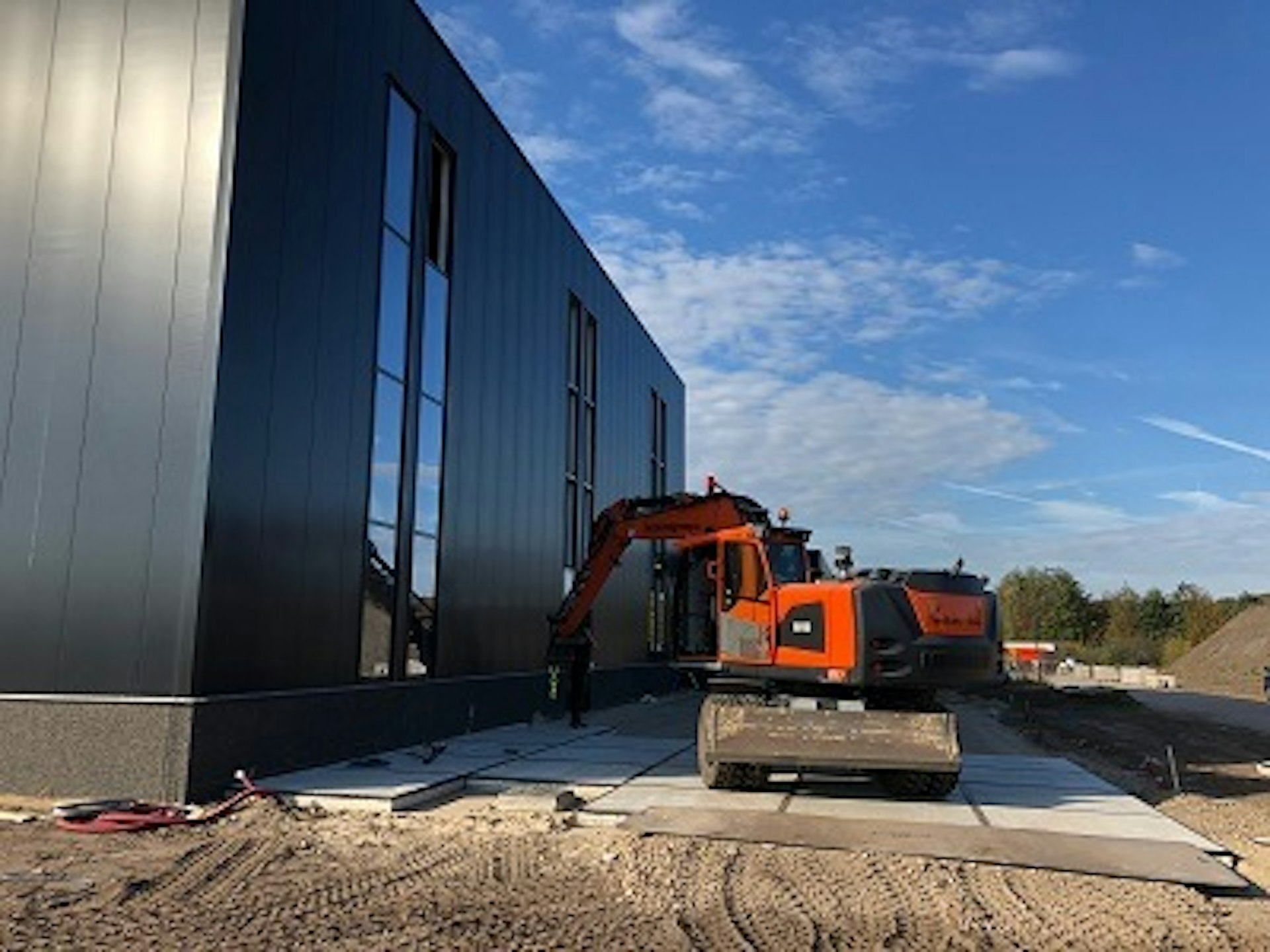 Week-42-nieuwbouw-Van-Raam-fabrikant-aangepaste-fietsen-(2)
