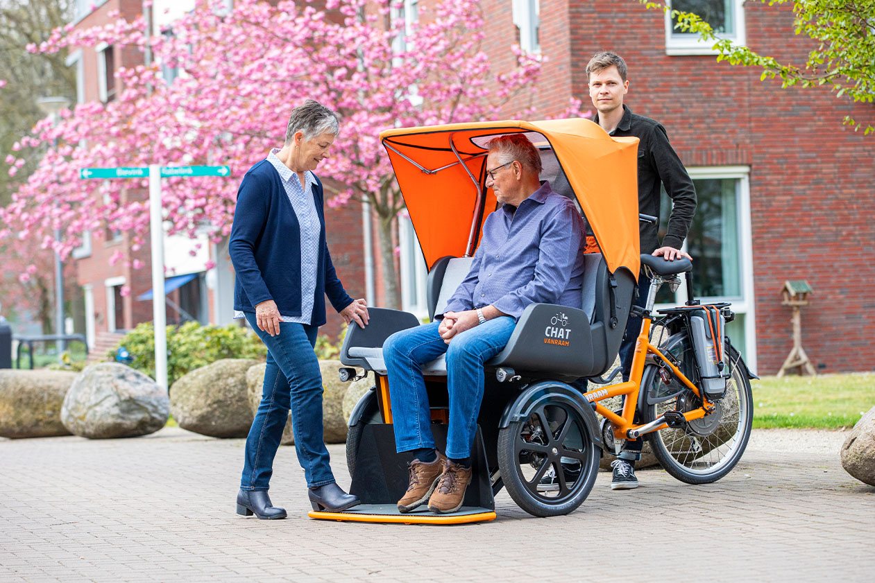 Van Raam rickshaw bike Chat at care centre