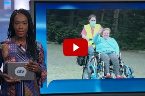 Van Raam VeloPlus Rollstuhltransport  System zur gemeinsamen Nutzung im belgischen TV