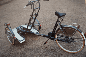 allererstes Rollstuhlfahrrad VeloPlus