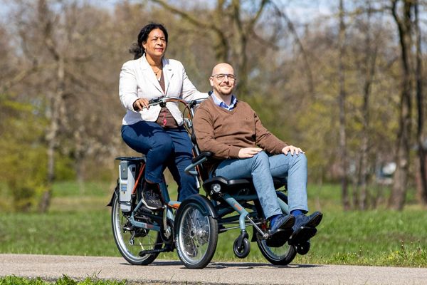 Warum hat ein Fahrrad mit 3 Rädern keinen Ständer Parkbremse Van Raam OPair Rollstuhlfahrrad