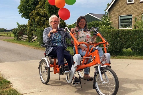 Foundation helps with side-by-side tandem for care farm