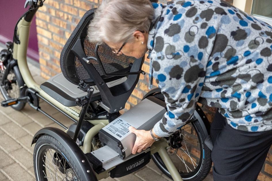 Retrait de la batterie de l'Easy Rider Compact 