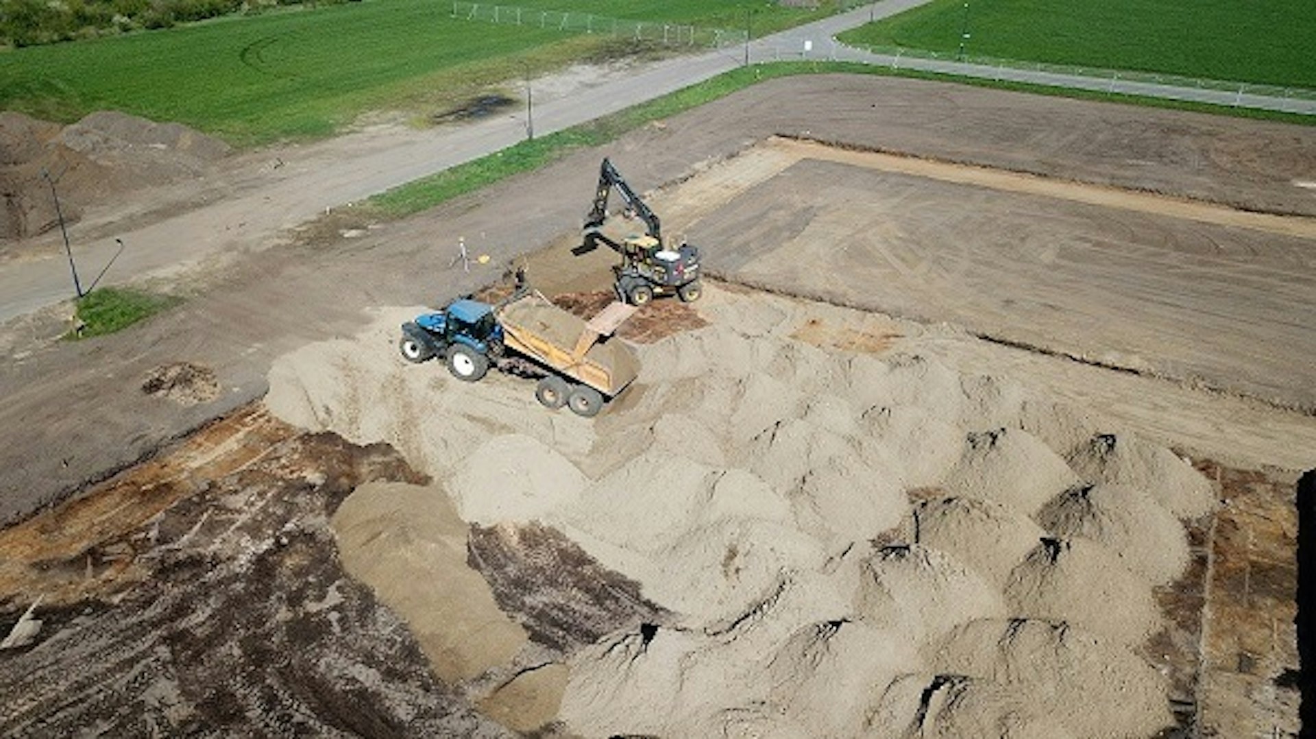 Terrein ophogen kavel Van Raam
