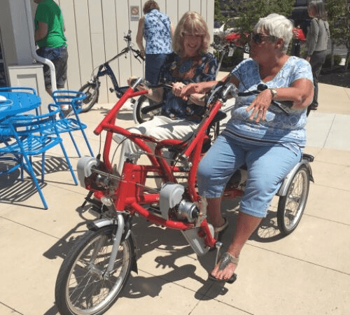 Double rider cycle Van Raam in North America