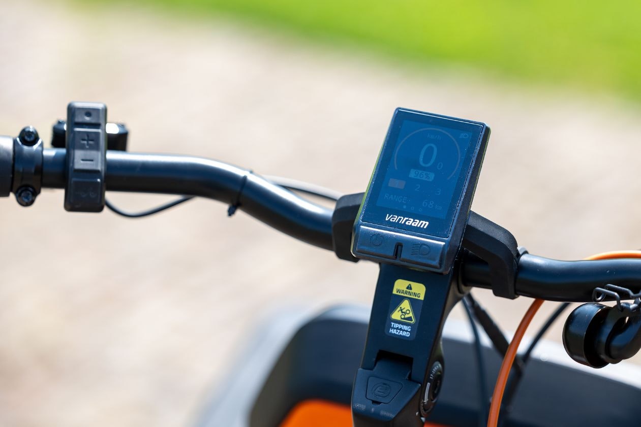 Check-battery-power-via-display