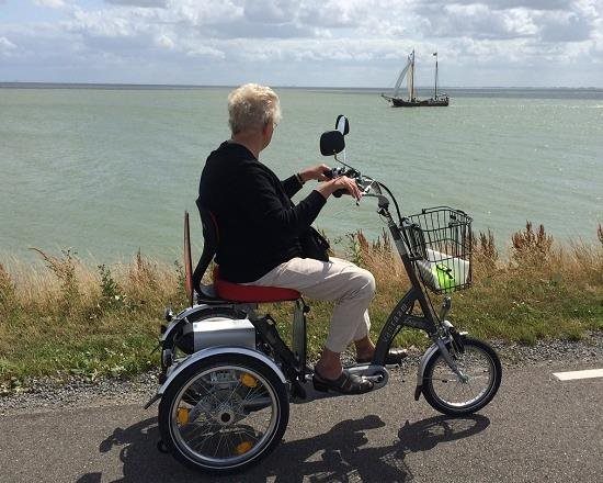 bicycle en mobility scooter 