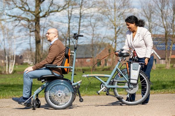 You can use this unique bike also as a wheelchair - Van Raam OPair wheelchair bike divisible frame