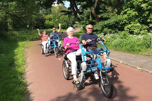 Stichting Fietsmaatjes Schiedam op Van Raam Fun2Go duofiets