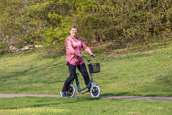 Laufrad statt Rollator Bewegung und Therapie