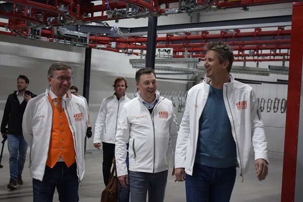 Edwin-van-der-Sar-Foundation-in-spuiterij-Van-Raam