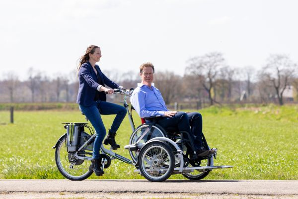 7 handige tips voor het kopen van een transportfiets - Van Raam VeloPlus rolstoeltransportfiets