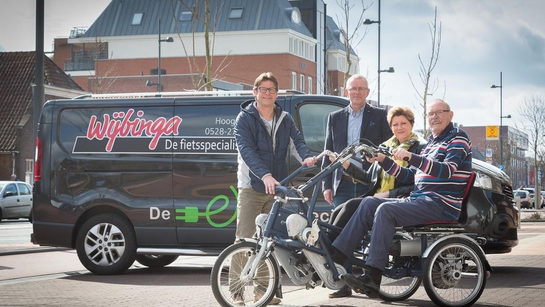 Double rider cycle for care home