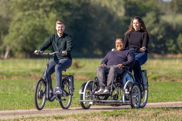 Slideshare präsentation Van Raam angepassten fahrräder Balance Tiefeinsteiger und VeloPlus Rollstuhlfahrrad