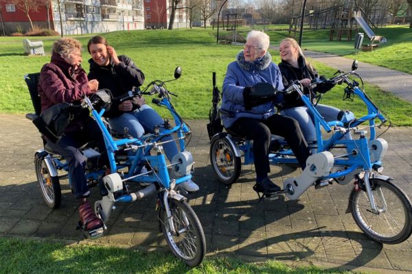 Van Raam duofiets Fun2Go Fietsmaatjes naar Parijs Foto Adri Edenburg