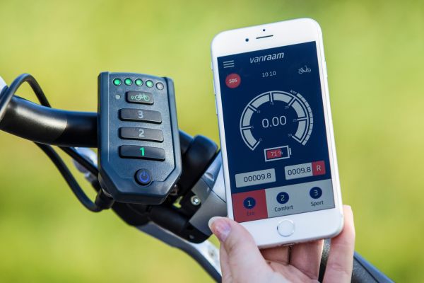 Elektrische trapondersteuning en app op Van Raam driewielfiets Easy Rider