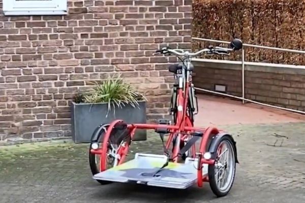 Van Raam Elektro Spezialräder veloplus rollstuhlfahrrad für Städte in Deutschland