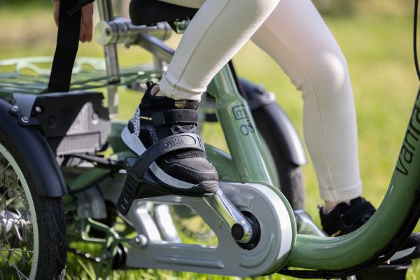Option balance pedals with instepbelt for Van Raam special needs bikes