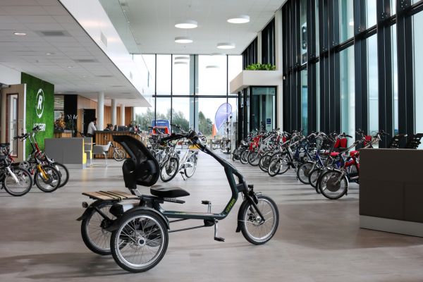 Showroom to cycling with disabilities Van Raam
