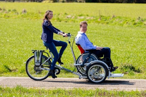 Was ist ein Transportfahrrad veloplus Rollstuhltranstportfahrrad