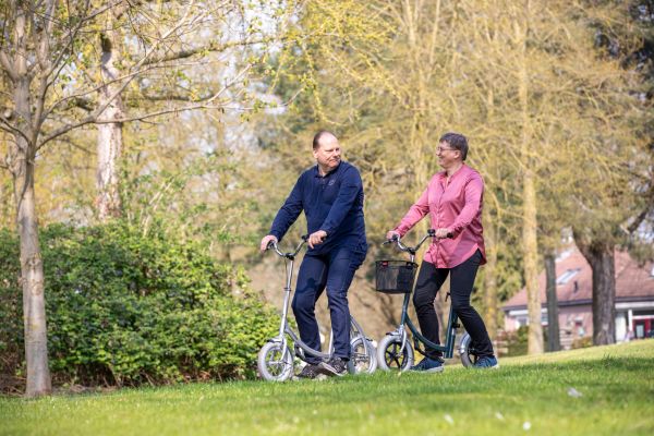 van raam city walking aid relieves the joints