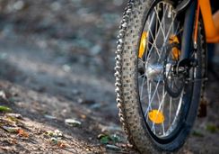 Studded tyres