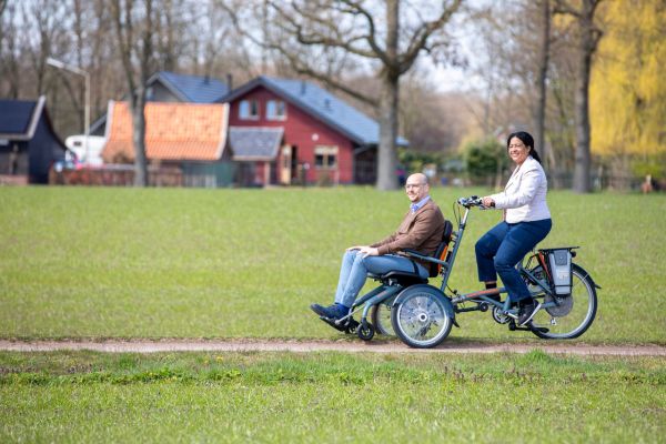 The seat width is adjustable on the Van Raam OPair wheelchair bike