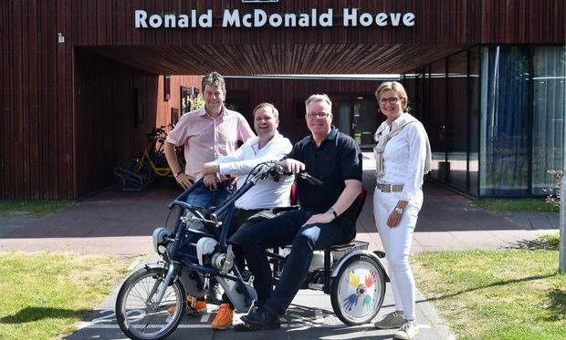 Van Raam fun2go duofiets voor zorginstelling ronald mcdonald hoeve 