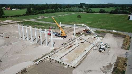 Betonnen palen plaatsen