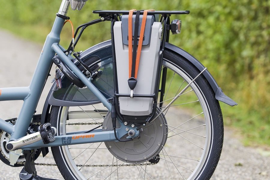 Rollstuhlfahrrad mit Motor und Akku