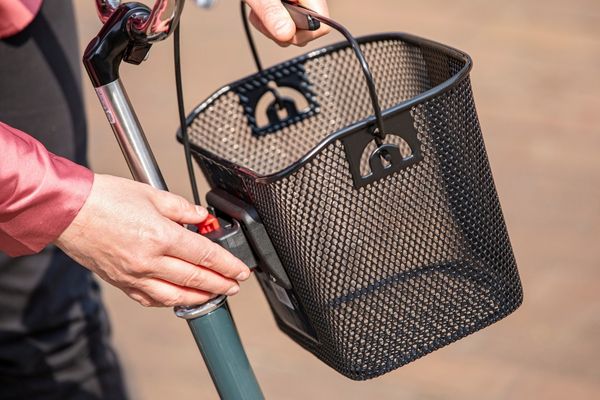 tips for walking with the Van Raam City walking aid Bicycle basket