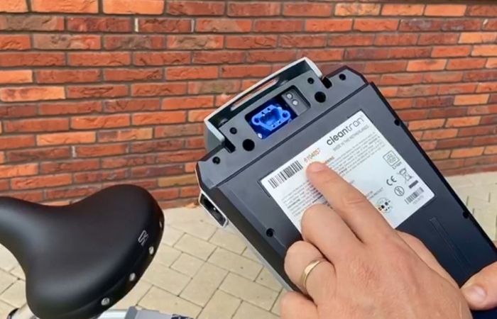 How to connect your battery and the Van Raam App: Step by step Code