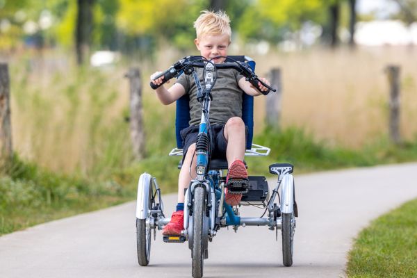 Komfortables Dreirad für behinderte Kinder Easy Rider Small Van Raam