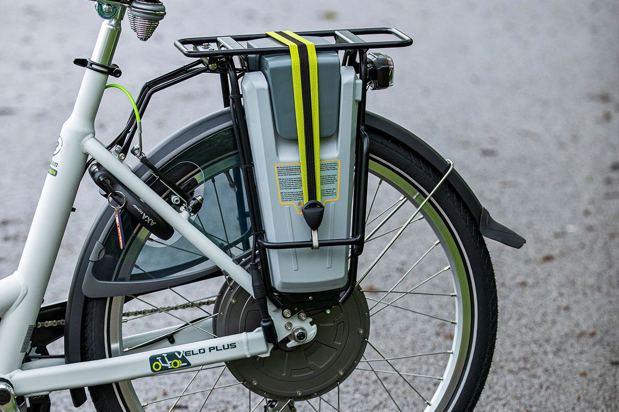 Vélo pour fauteuil roulant électrique VeloPlus Van Raam Slim battery
