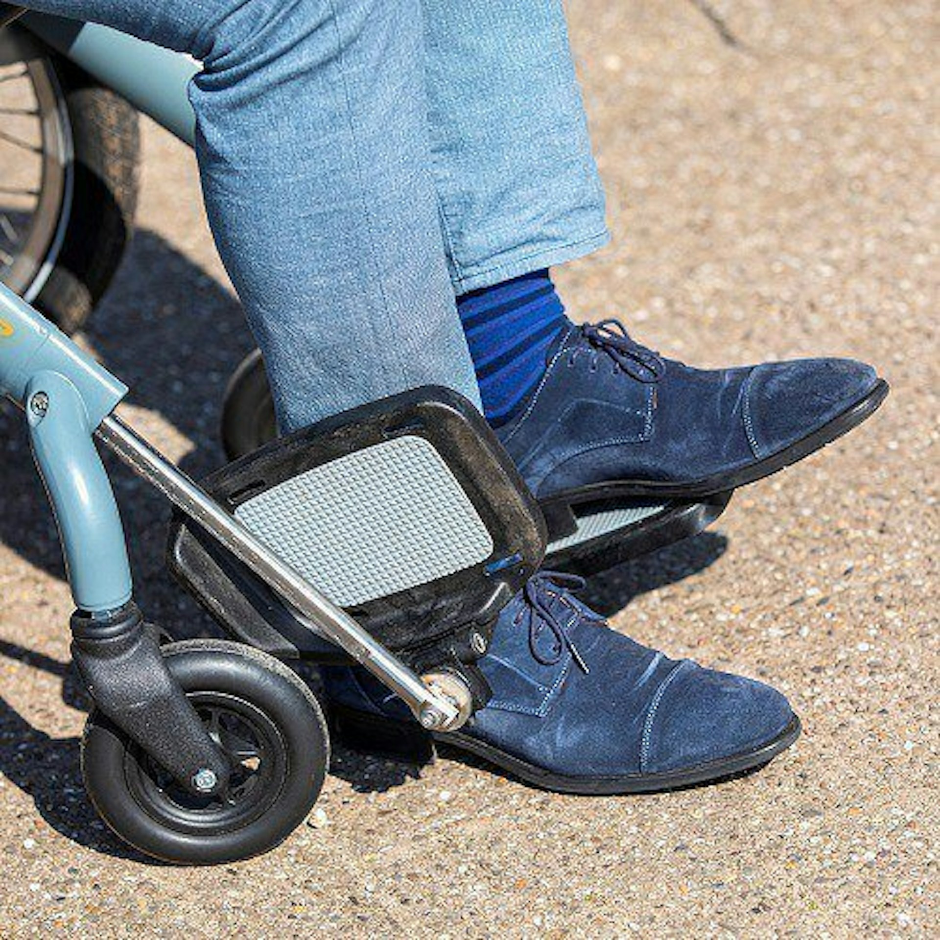 Tricycle wheelchair bike OPair footrest