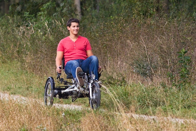 Tricycle sportif pour adultes