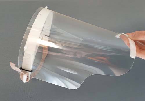 Van Raam ondersteunt met 3D print onderdelen tegen Corona spatkap