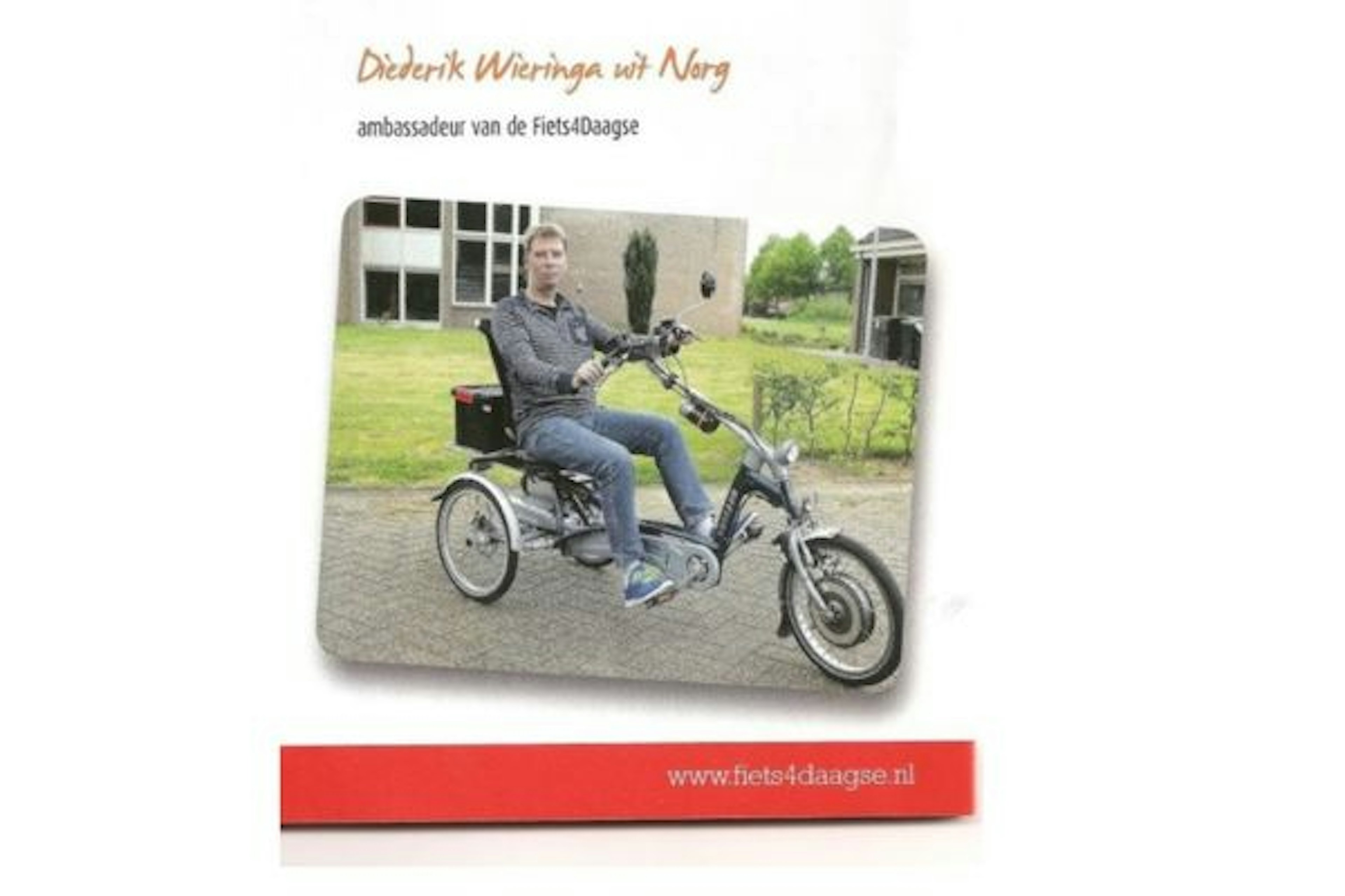 met een driewielfiets voor volwassenen meedoen aan de fietsvierdaagse