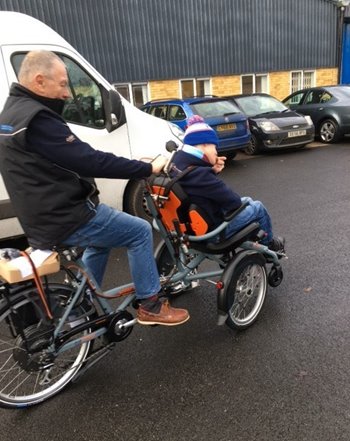 Benutzererfahrung-OPair-Rollstuhlfahrrad-Adam