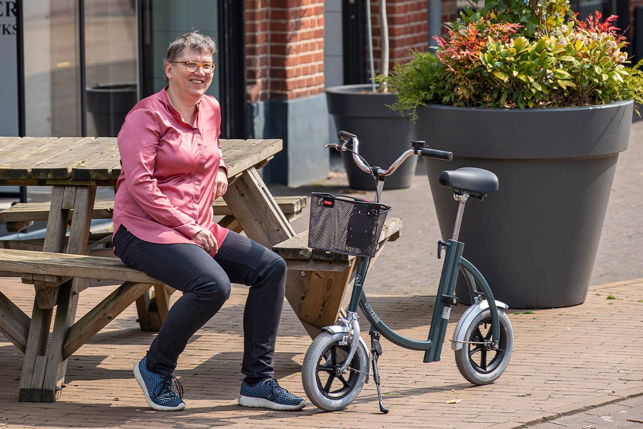 Easy to take the City Walking support bike for adults with you